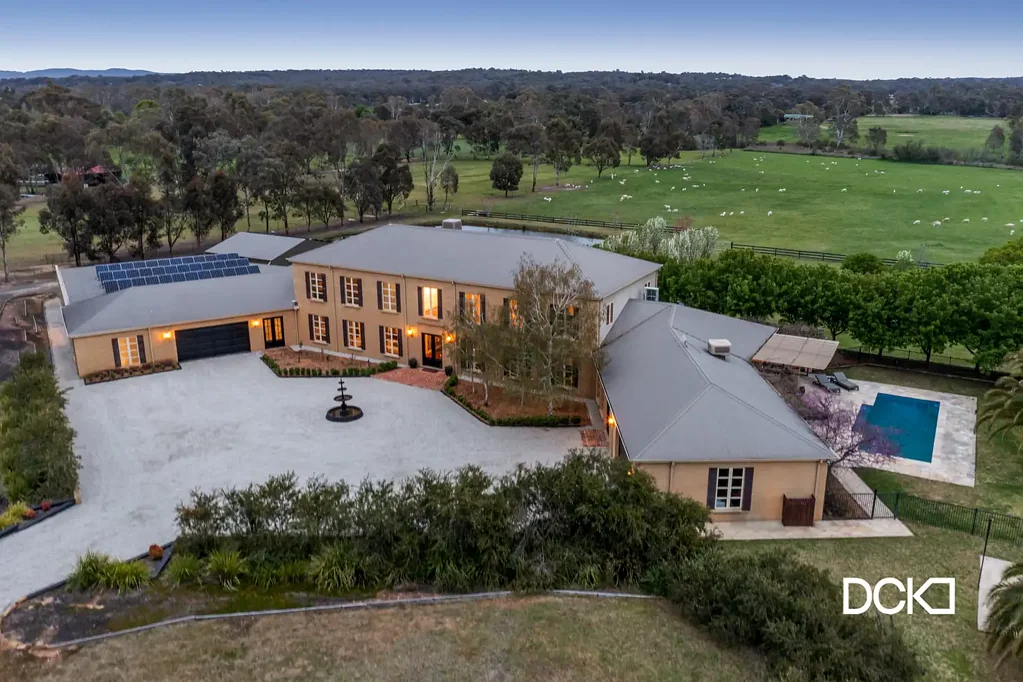 124 Emu Creek Road, Strathfieldsaye, VIC 3551