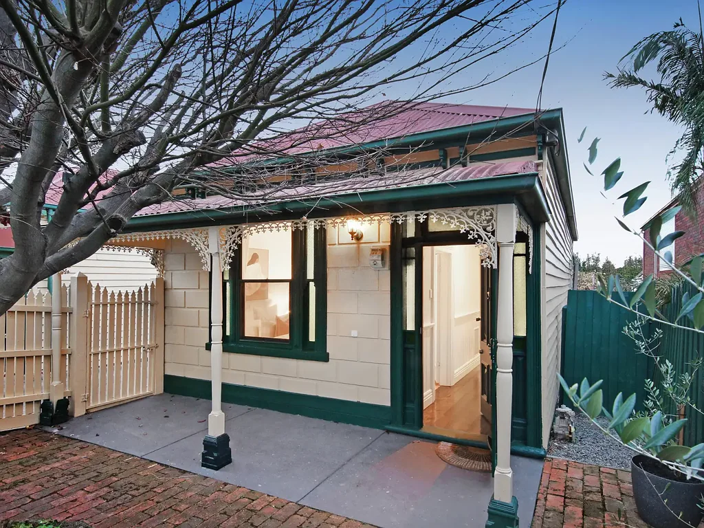 Oakleigh 3غرفة نوم Period Charm In One Of Oakleigh's Finest Streets