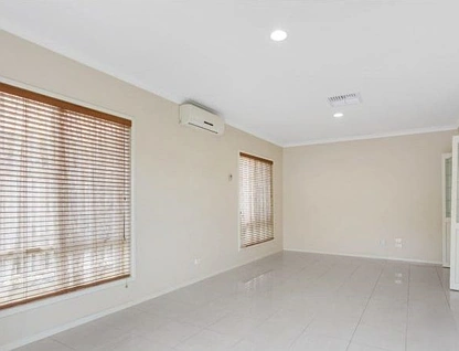 2 Nichollii Court, Manor Lakes, South West Melbourne, 4房, 2浴, House