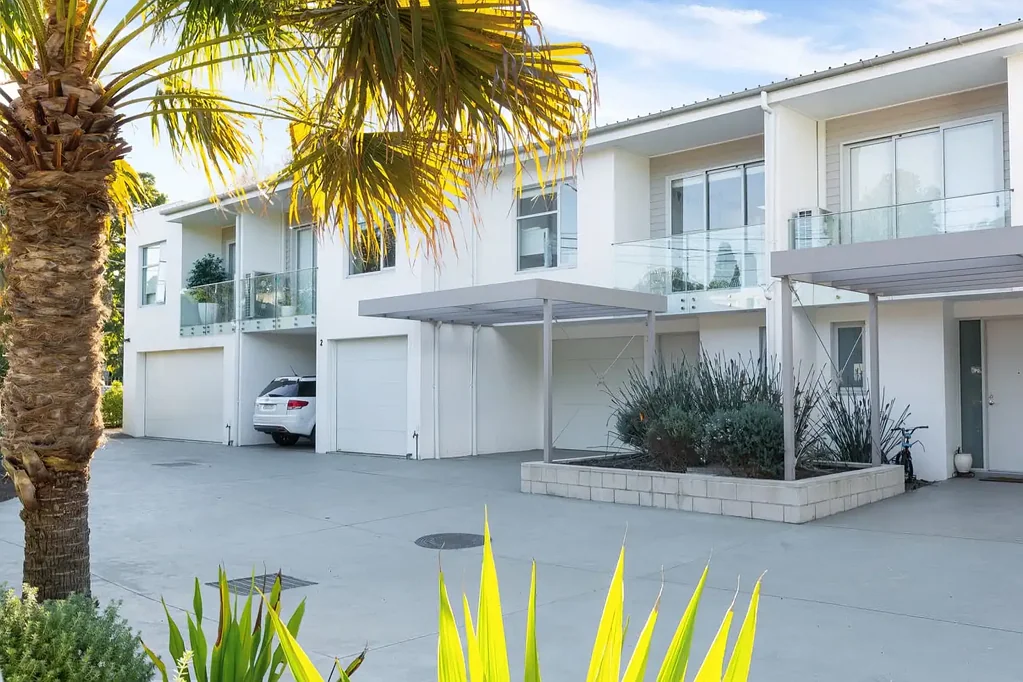 Woolooware 3ਬੈੱਡਰੂਮ Modern townhouse with golf course views