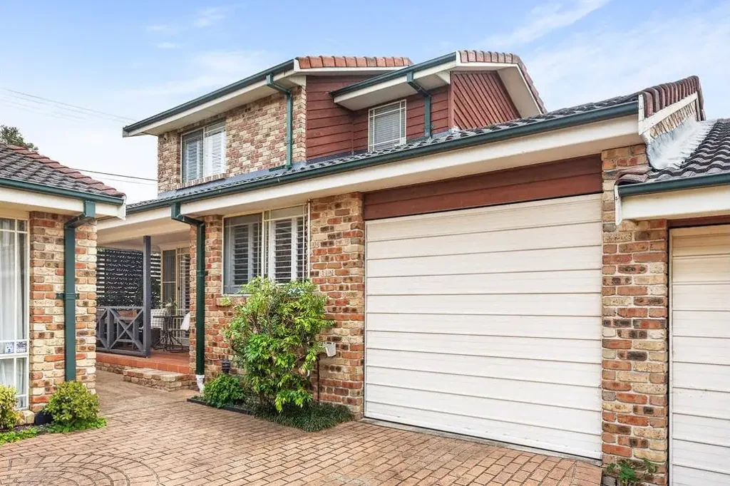 APG - Immaculately Presented Townhouse