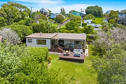 7 Kauri Road, Stanmore Bay