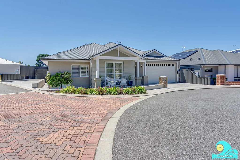 24 Bonville Place, Yanchep, WA 6035