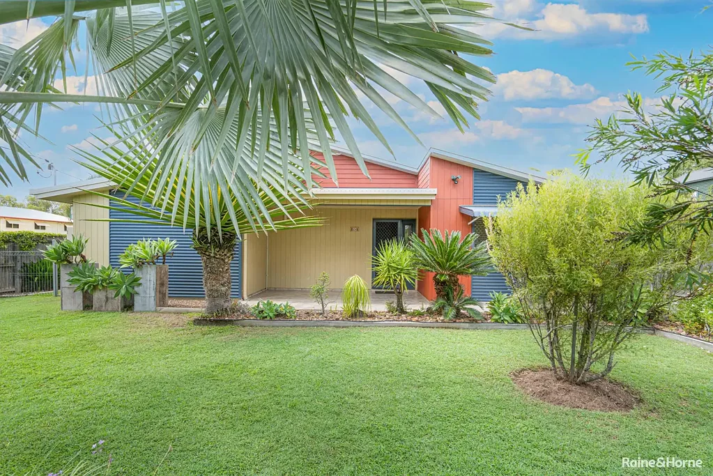Space, Privacy & Country Charm in Howard