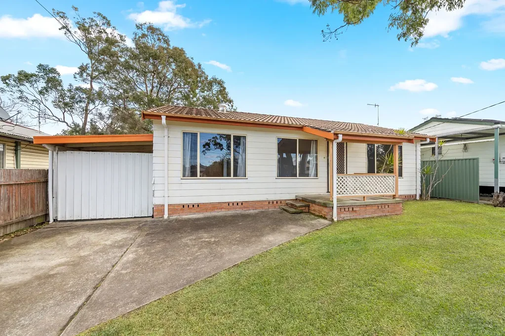 10 Taronga Avenue, San Remo, NSW 2262