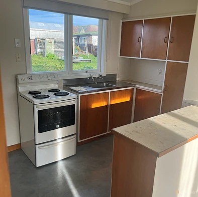 PENSIONER FLATS AVAILABLE