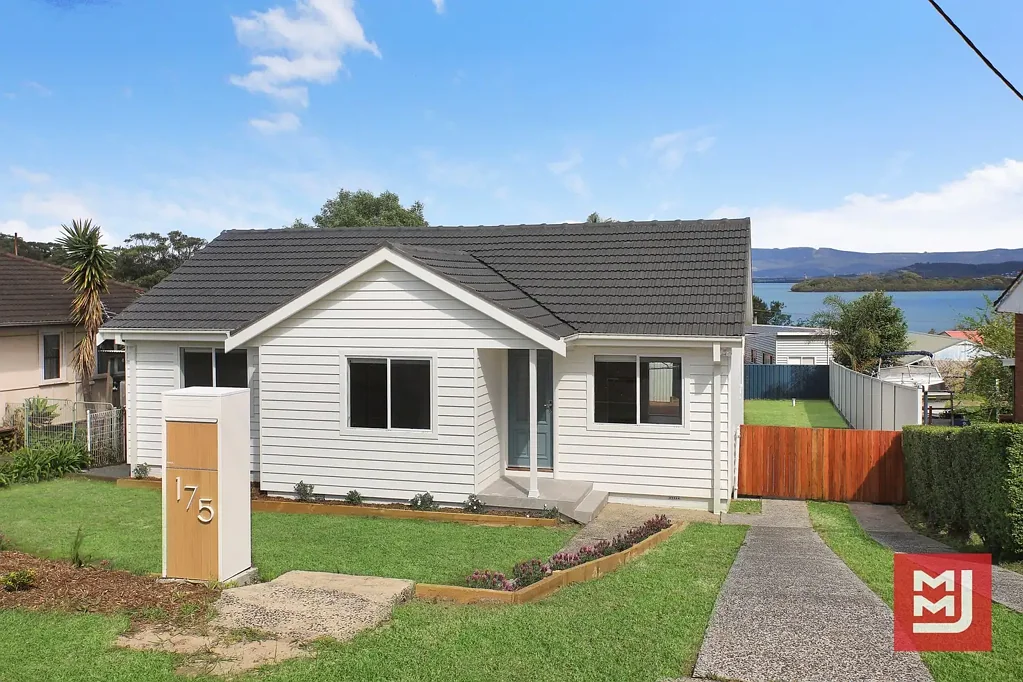 175 Northcliffe Drive, Berkeley, NSW 2506