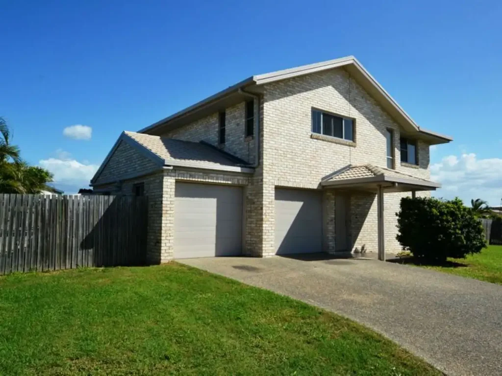Family Living in Gracemere