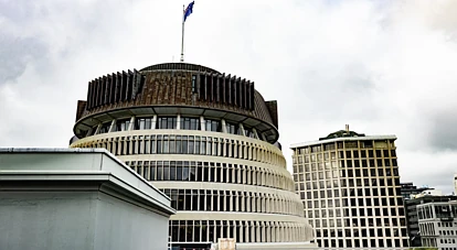 多个重大项目前景混乱，新西兰政府预算压力加剧
