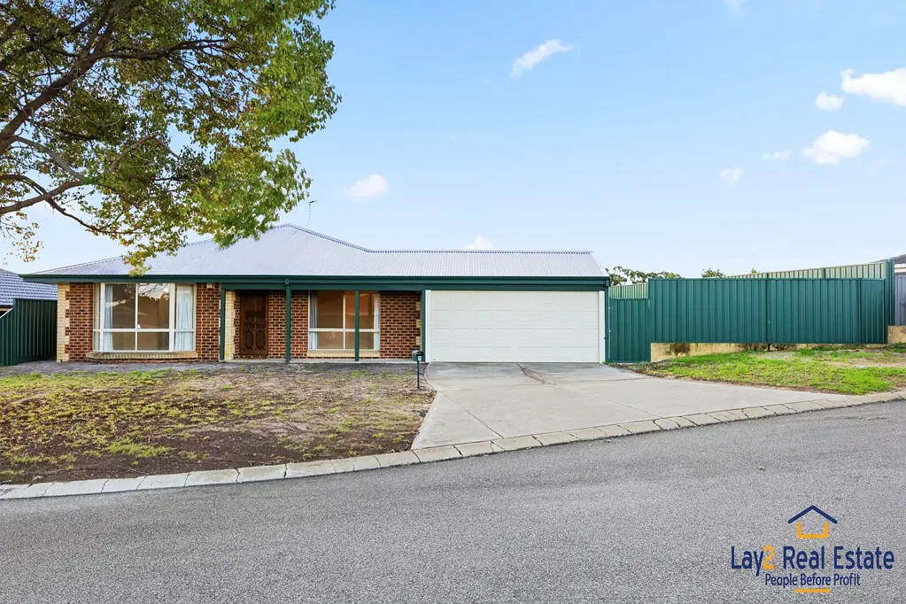 Ballajura 4ห้องนอน Check out my Rear!