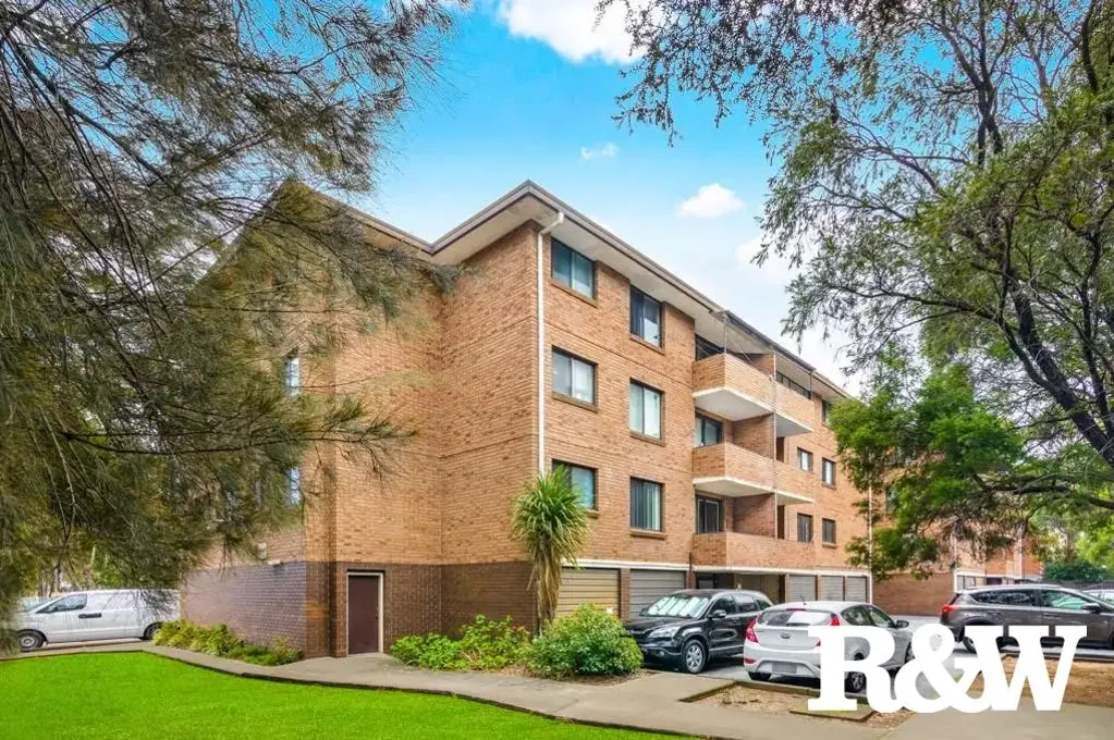 Perfectly Located Two Bedroom Unit