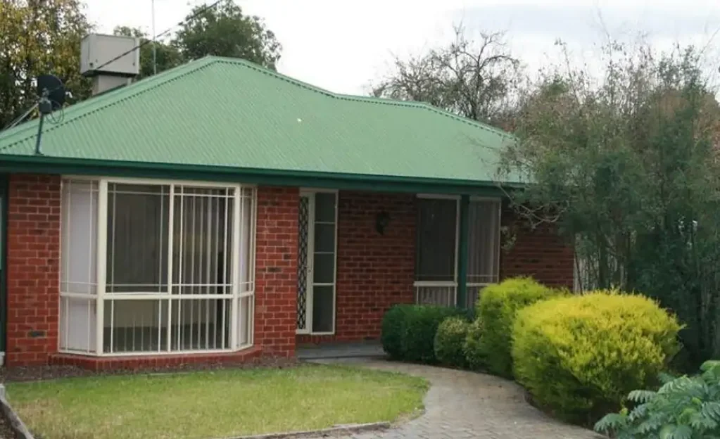Neat, Tidy & Low-Maintenance Living