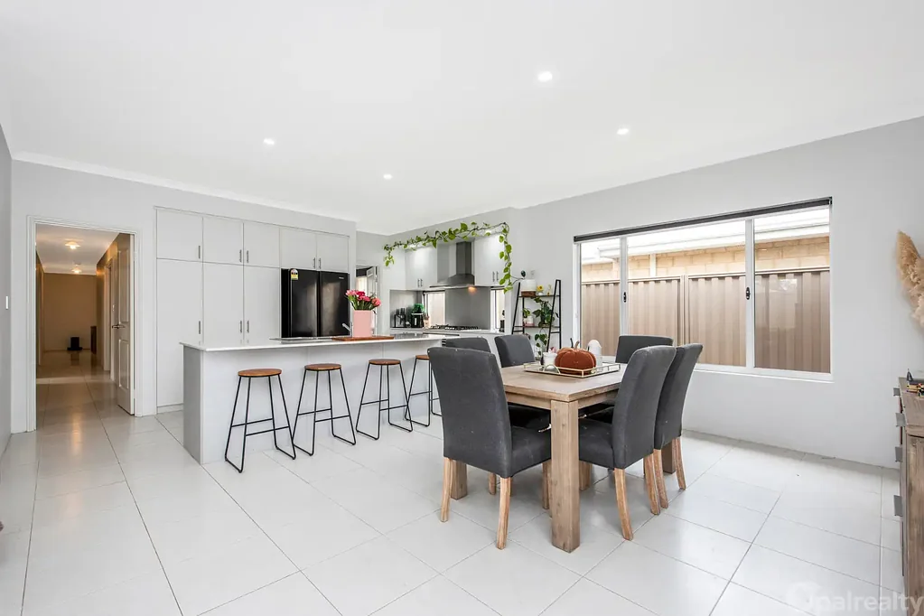 Baldivis 4房  Effortless living and modern comfort in the heart of Baldivis
