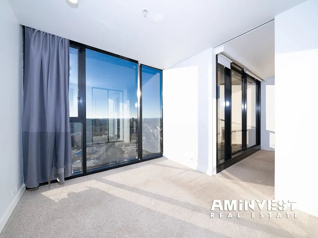 North facing 2 BED 2 BATH
