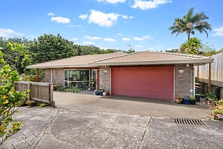 52 Ewhurst Place, Goodwood Heights, Manukau City