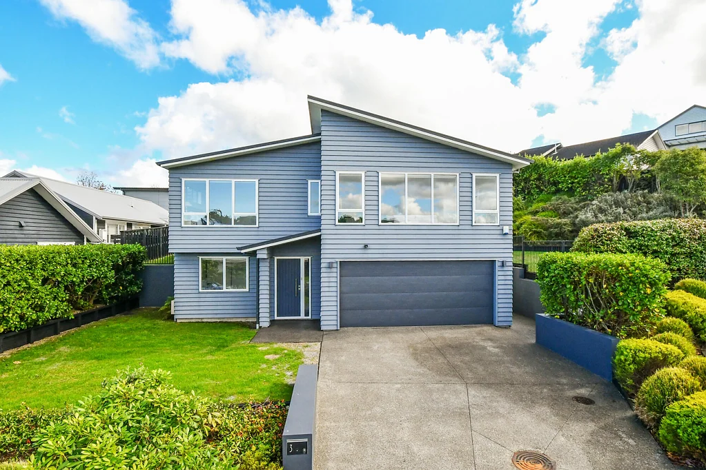 Pukekohe 4房  HOME ON THE RIDGE!