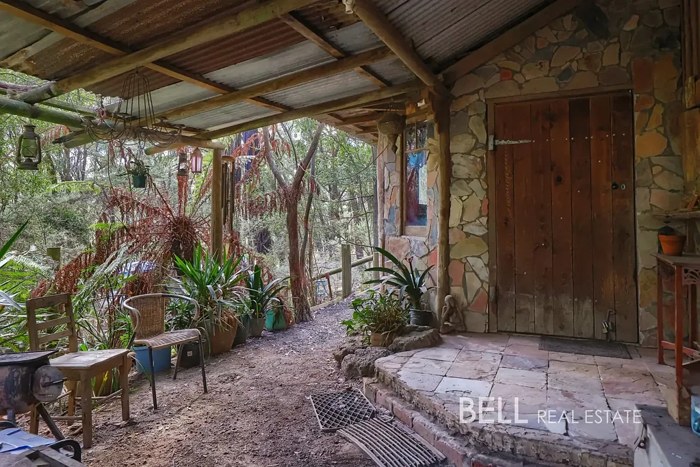 174 Rainy Hill Road, Cockatoo, VIC 3781