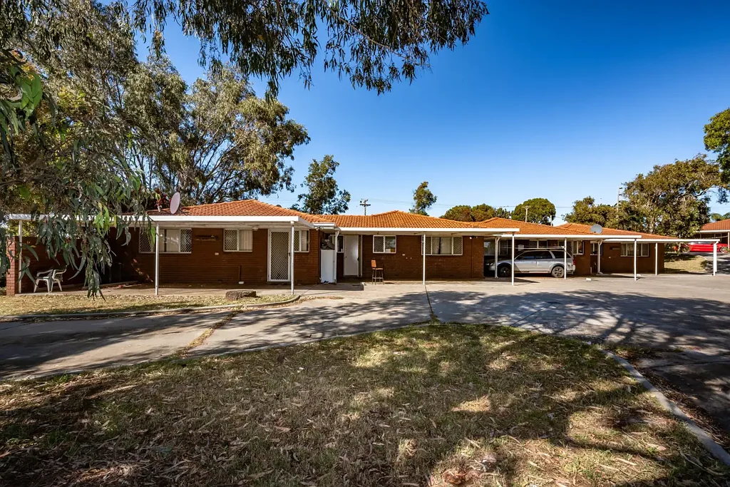 11 Kenny Crescent, Rangeway, WA 6530