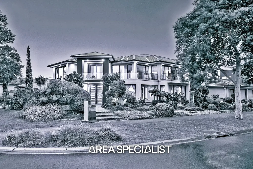 31 Waterside Drive, Waterways, VIC 3195