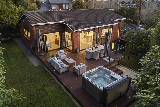 9 Crown Hill Close, Forrest Hill, North Shore City