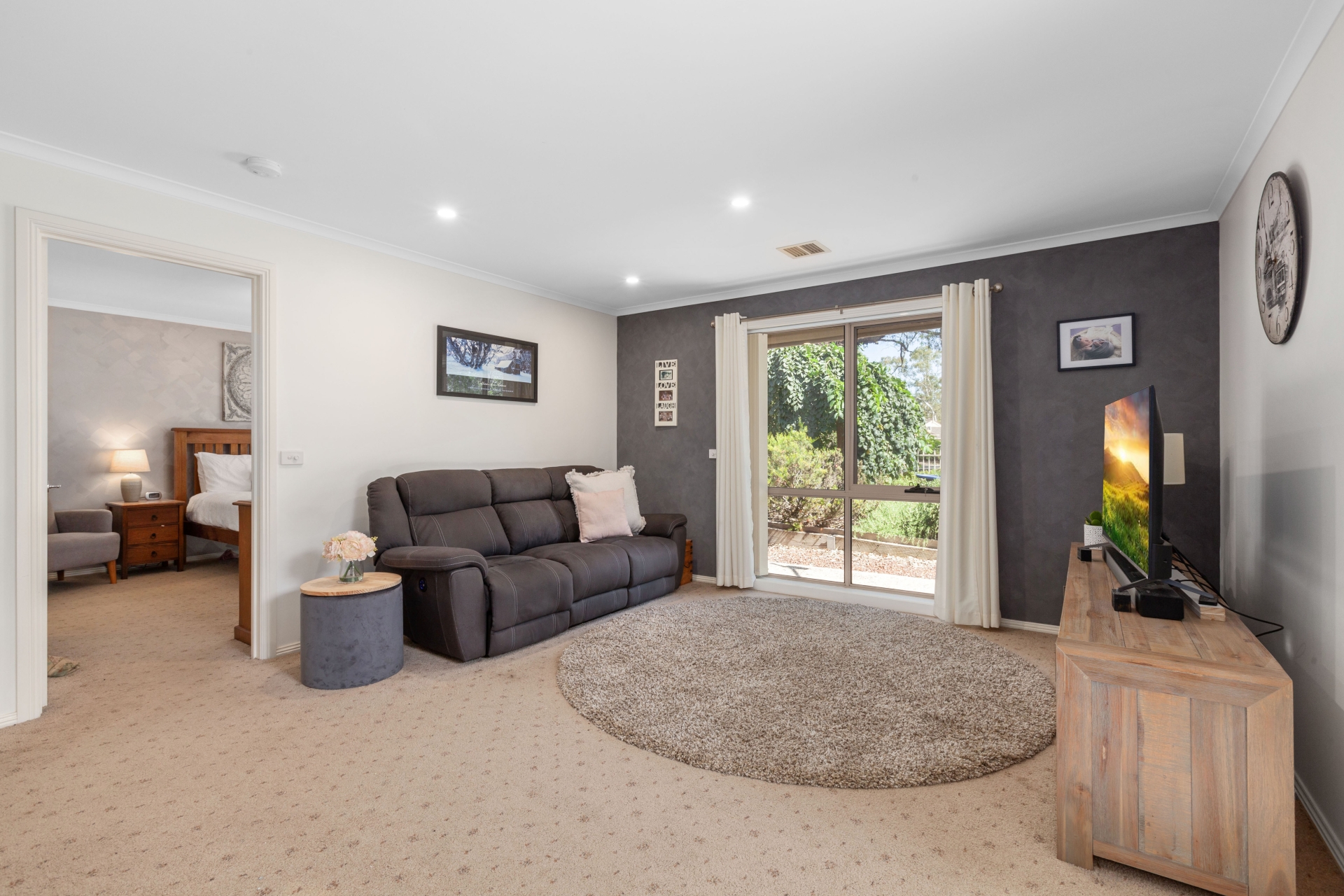 56 MOLLISON ST, BROADFORD VIC 3658, 0部屋, 0バスルーム, House