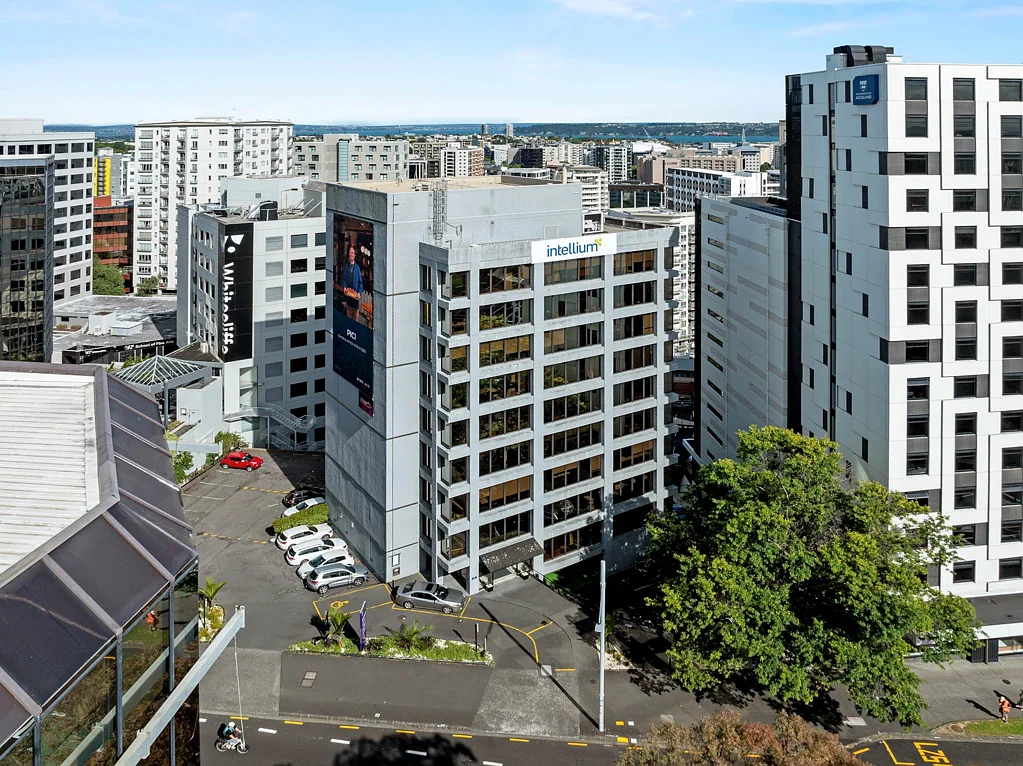 Auckland Central STRATEGIC CBD OFFICE INVESTMENT WITH UPSIDE
