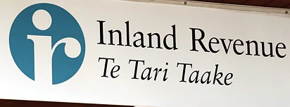 7亿税款灰飞烟灭，老实人无奈埋单：新西兰为何管不住“凤凰公司”？