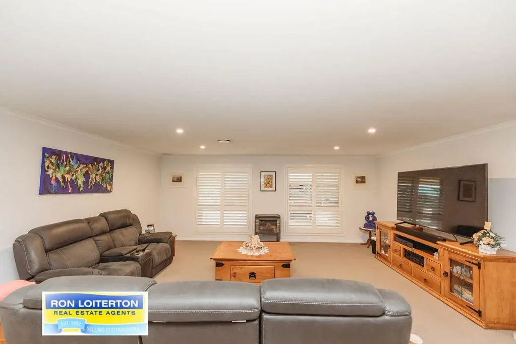 Cootamundra 4 Bedroom Golf Course Location