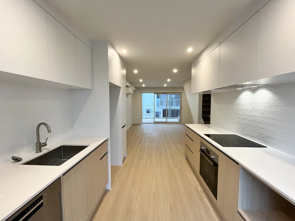 Brand new property in Aeroview!