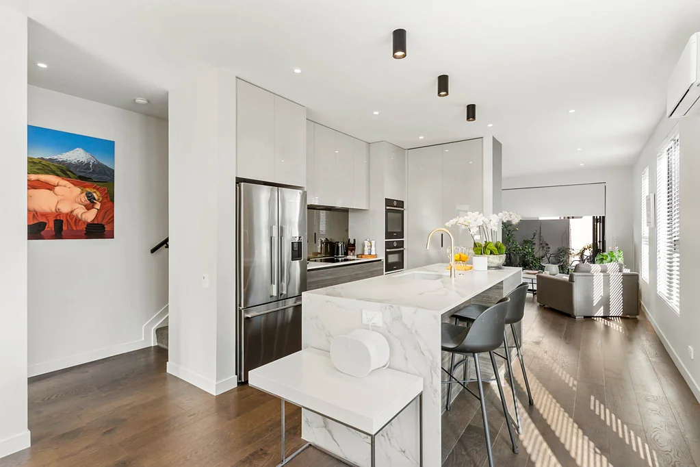 Mission Bay 3Habitaciones Exceptional Location. Exceptional Opportunity.