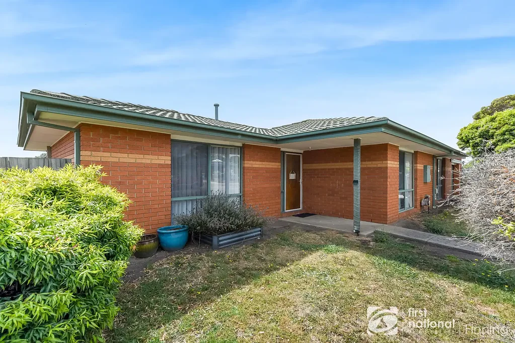 12 Linda Drive, Cranbourne, VIC 3977