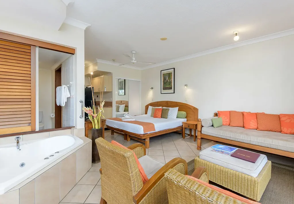 44 Hibiscus Gardens/18-20 Owen Street, Port Douglas, QLD 4877