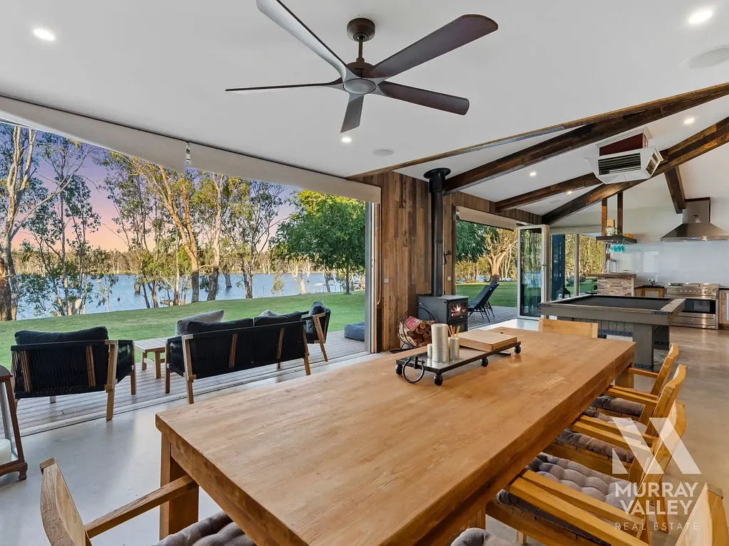 Bundalong 6બેડરૂમ Compelling Waterfront Value in Bundalong