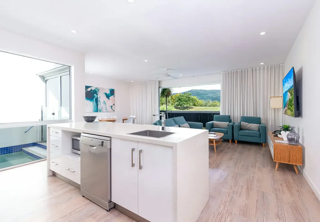 Port Douglas 3Zimmer DELUXE 3 BEDROOM VILLA OFFERS STYLE AND SPACE - GOLF COURSE VIEWS...