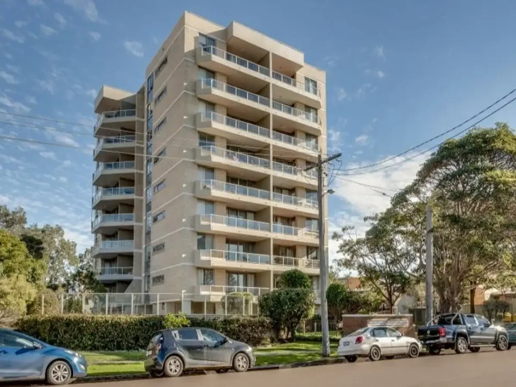 The Peninsula - 2 Bdrm Unit with Ocean Views
