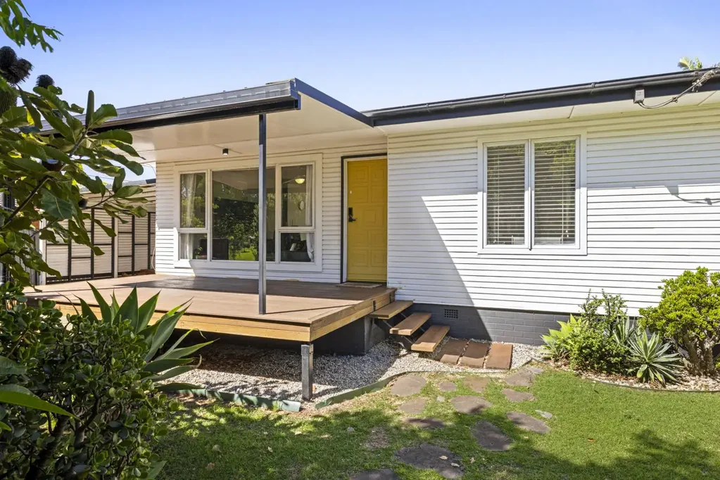 Rangeville 3Zimmer East Side Convenience Priced For Immediate Sale