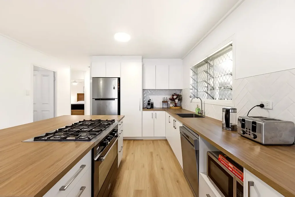 6 Light Street, Leichhardt, QLD 4305, 3 slaapkamers, 1 badkamers, House