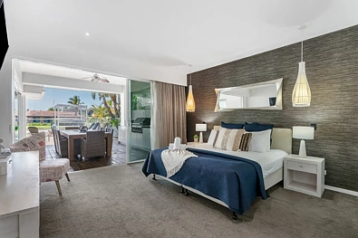14 Eady Avenue, Broadbeach Waters, QLD 4218, 5 slaapkamers, 5 badkamers, House