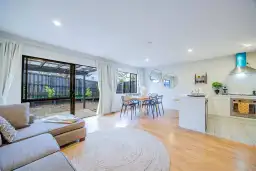 9/427 Albany Highway, Albany