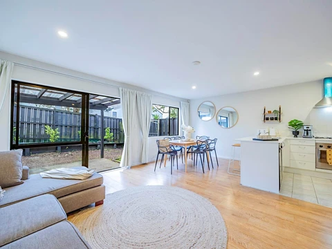 9/427 Albany Highway, Albany, North Shore City