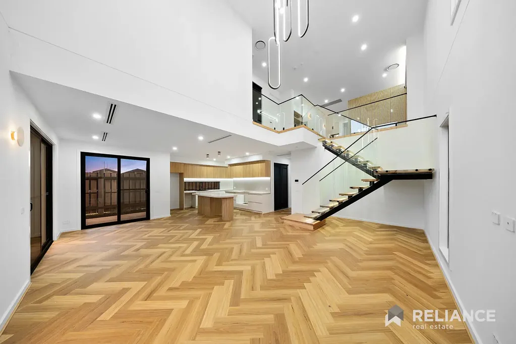 Truganina 5બેડરૂમ EAST Facing, BRAND NEW Architectural Masterpiece in WESTBROOK – THE EDGE Estate! Fully upgraded double storey home | | 5 Bedrooms, 5 Bathrooms!!