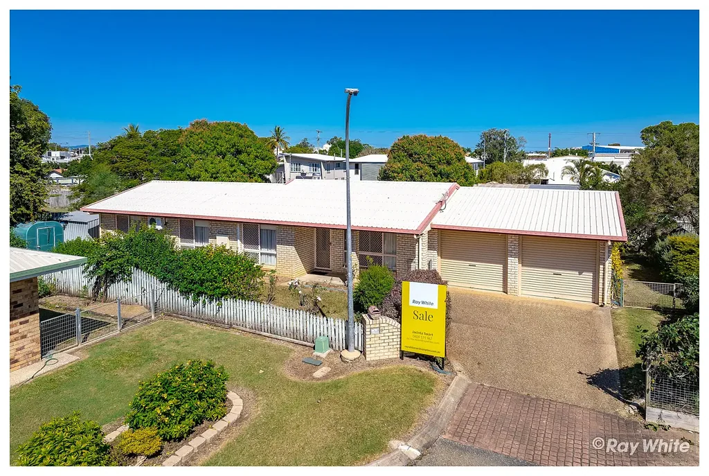 8 Nerang Close, Kawana, QLD 4701