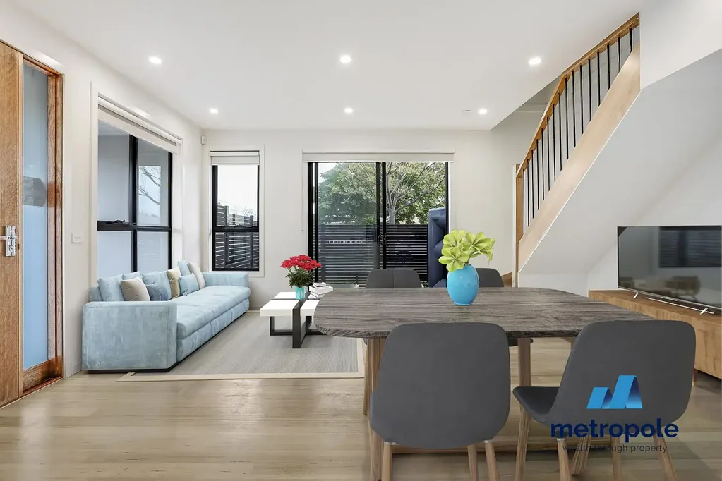 MODERN TOWNHOUSE