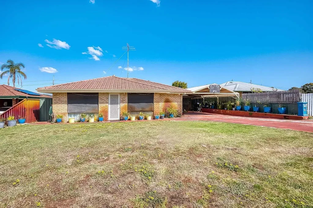 ** PROPERTY NOT AVAILABLE UNTIL END OF JUNE 2026  **

CHARACTER HOME IN SOUGHT AFTER AREA