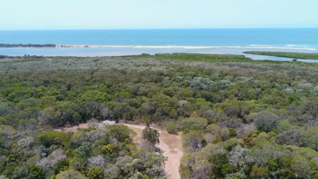 Deepwater 89.4 ACRES WITH SHED BACKING ONTO THE BROADWATER