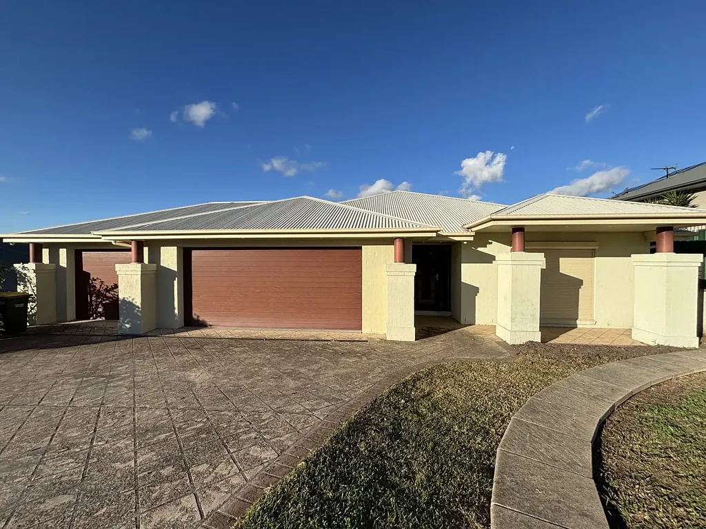 Spacious Family Living With Self-Contained Granny Flat
