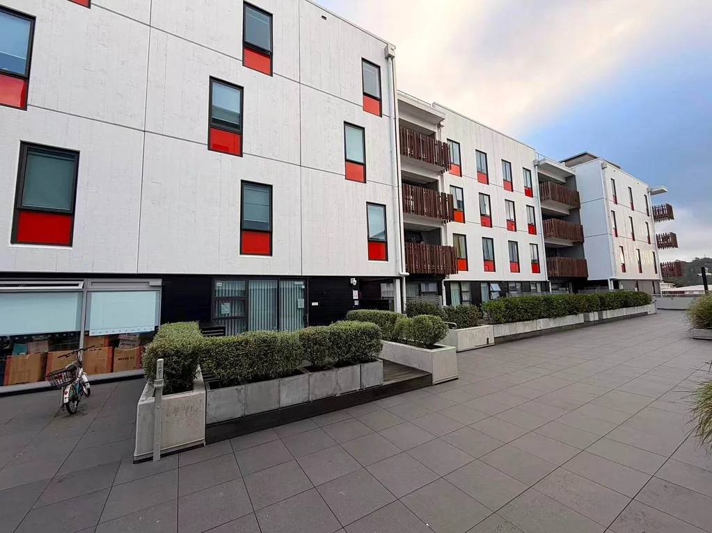 Modern 2-Bedroom, 2-Bathroom Apartment – Prime...