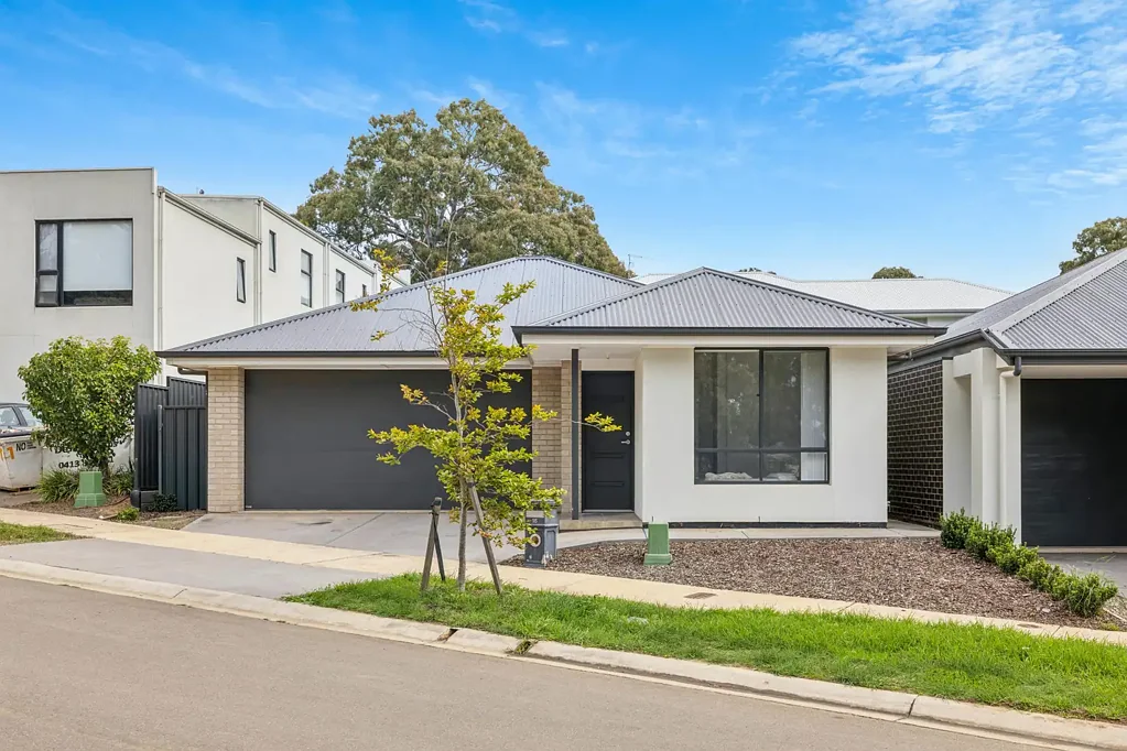Mount Barker 3ห้องนอน Lightweight contemporary style with a lock-and-leave attitude