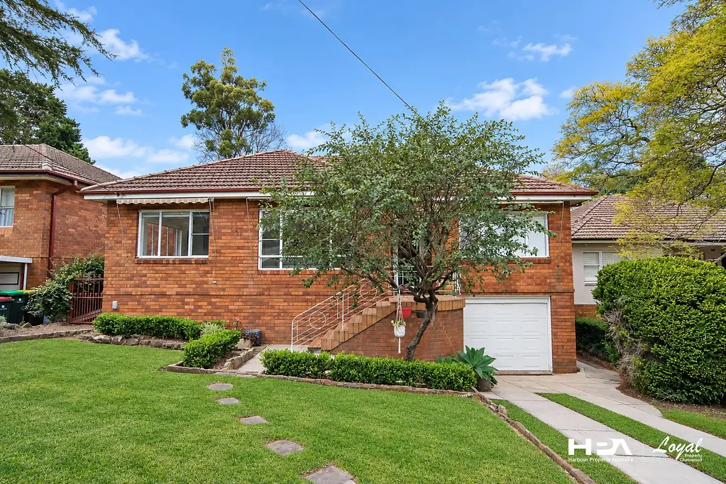 Denistone 3Kwarto Must Be Sold! | 613.4sqm Full Brick Home | Approved Duplex with Studio