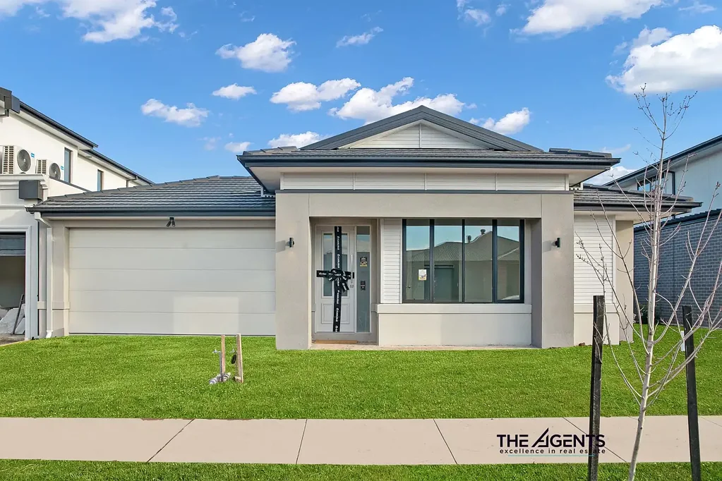 Brand New Beauty in Tarneit, Space, Style & Comfort Await.